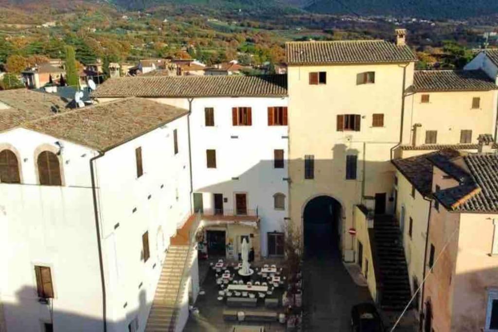 Appartamento La Casina Di Nada Massa Martana Esterno foto
